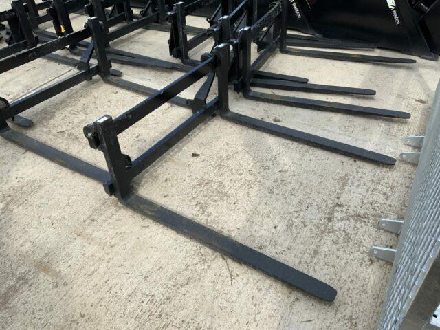 New/ Unused Euro Pallet Forks