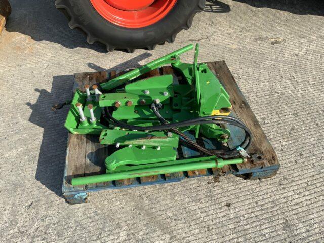 John Deere Pick Up Hitch To Suit JD 7310