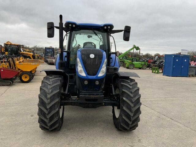 New Holland T7.210 Tractor (ST18271)