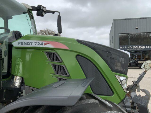 Fendt 724 Profi Plus Tractor (ST18844)