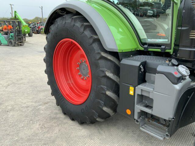 Fendt 720 Power + Tractor (ST18879)