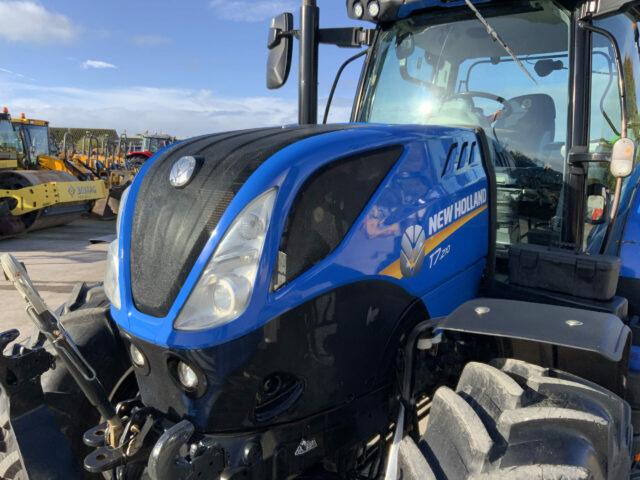 New Holland T7.210 Tractor (ST18221)
