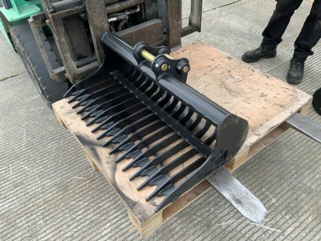 Unused Rhinox Grader Riddle Bucket