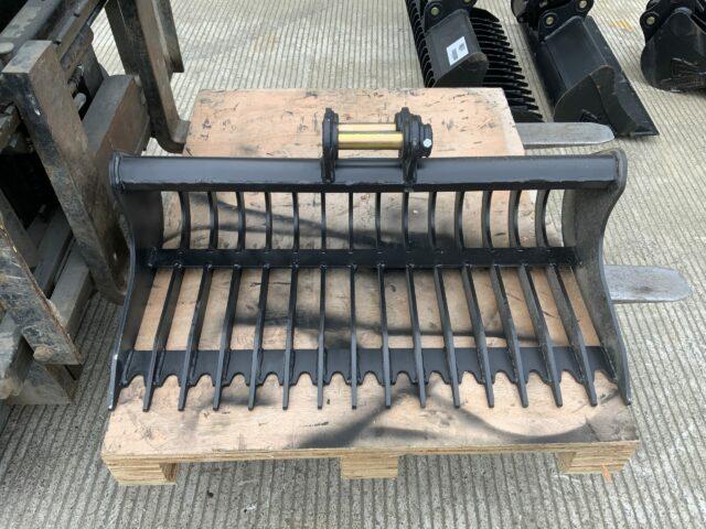 Unused Rhinox Grader Riddle Bucket