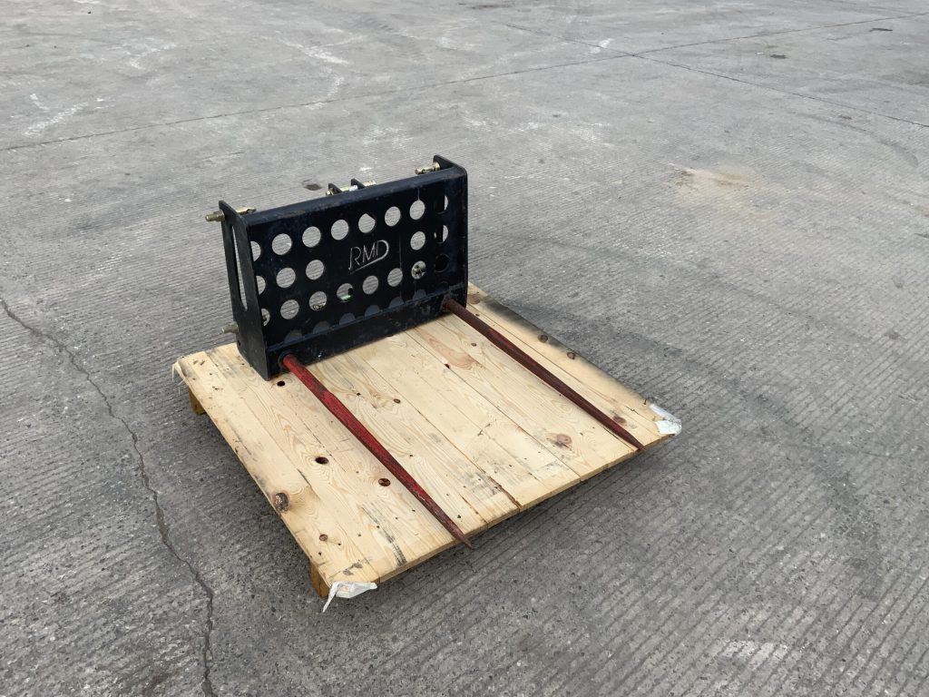 RMD 3 Point Linkage Compact Bale Spike