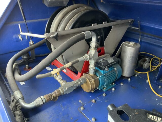 Averon Engineering Oil Transfer Bowser (ST22003)
