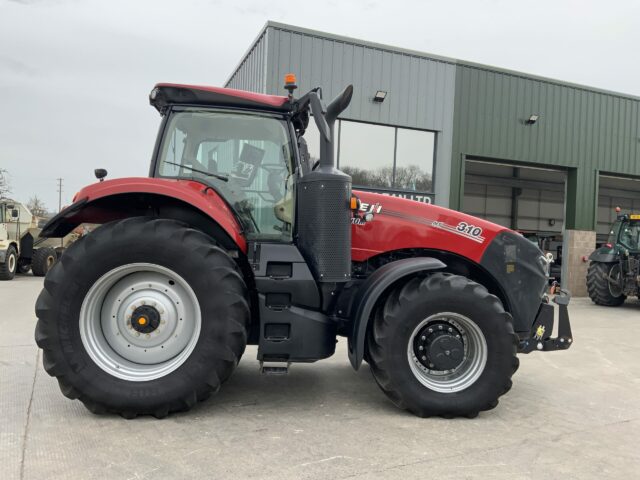 Case Magnum 310 Tractor (ST18497)