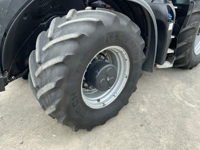 Case Magnum 310 Tractor (ST18497)