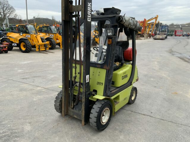 Clark CML18 Gas Fork Lift (ST21405)
