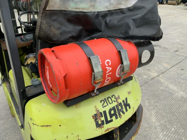 Clark CML18 Gas Fork Lift (ST21405)