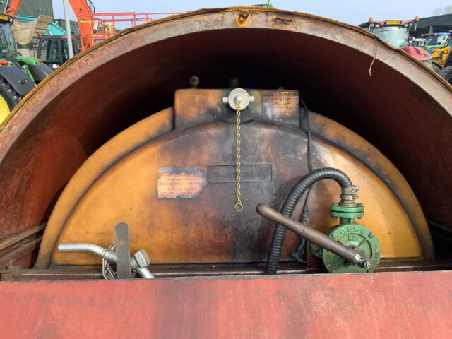 Diesel Bowser (ST22826)
