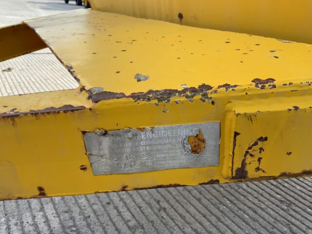 Diesel Bowser (ST22826)