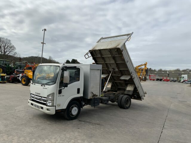 Isuzu N75.190 Tipper Lorry (ST22786)