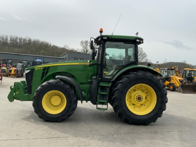 John Deere 8270R Tractor (ST21773)