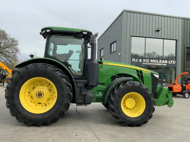 John Deere 8270R Tractor (ST21773)