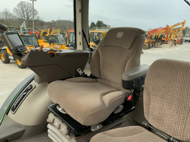John Deere 8270R Tractor (ST21773)