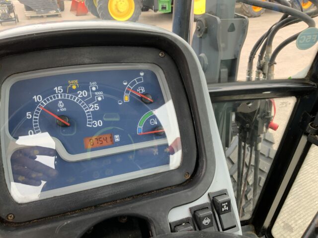 New Holland TD5030 Tractor (ST22199)