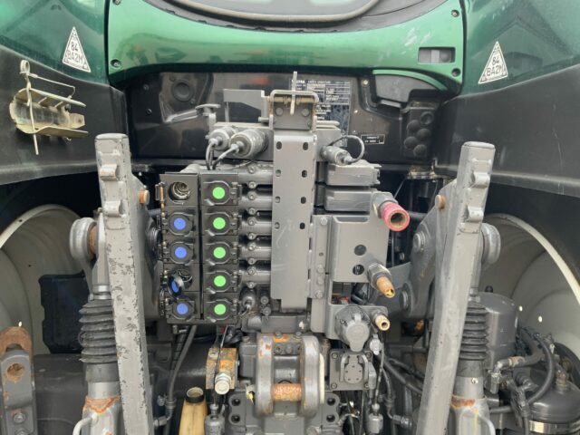 Valtra T214 Direct Tractor (ST22267)