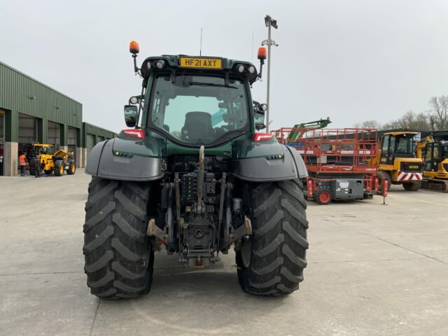 Valtra T214 Versu Unlimited Tractor (ST22268)