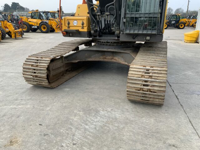 Volvo EC300 DL Digger (ST22570)