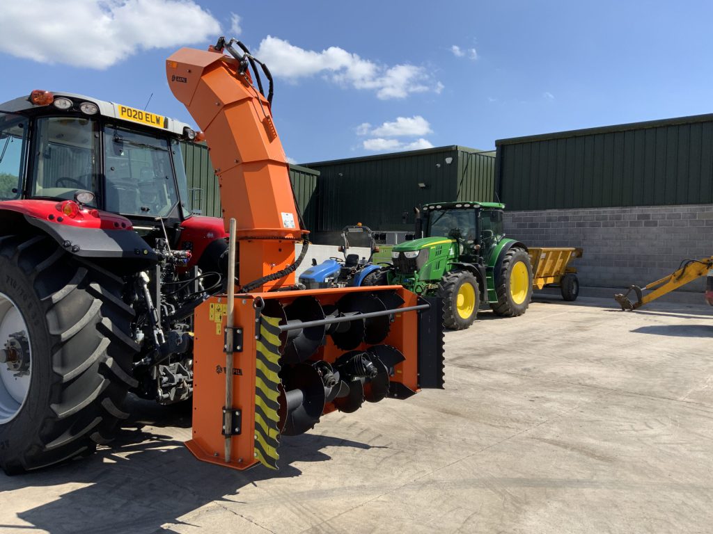 AKPIL Stratus Snow Blower