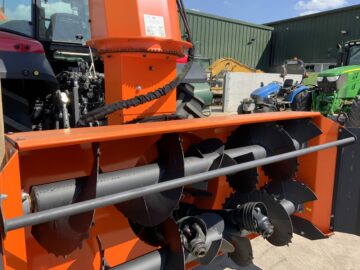 AKPIL Stratus Snow Blower