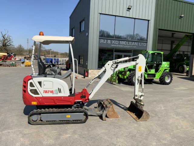 Takeuchi TB216 Digger (ST22989)