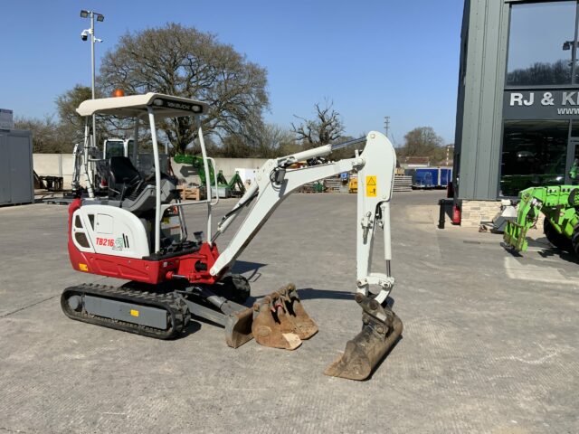 Takeuchi TB216 Digger (ST22989)