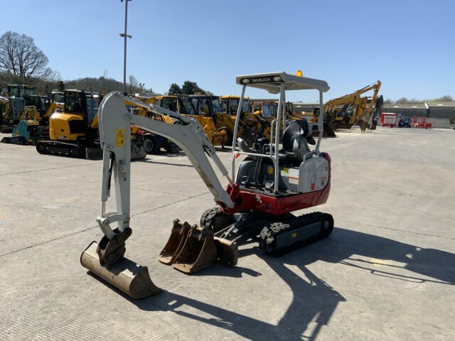 Takeuchi TB216 Digger (ST22989)