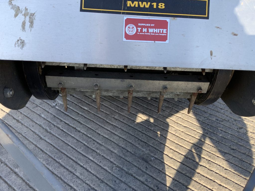 Risboro Turf Products MW18 Pedestrian Spiker