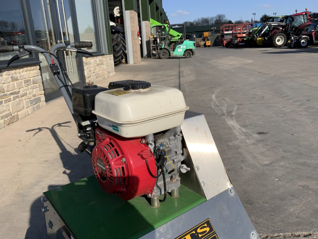 Risboro Turf Products MW18 Pedestrian Spiker