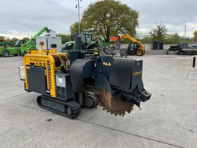 Garbin Fiber 450E Remote Control Wheel Excavator (ST22902)