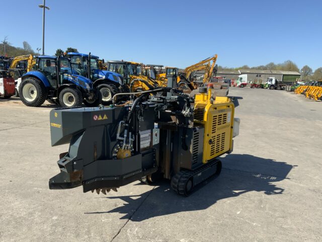 Garbin Fiber Remote Control Wheel Excavator 450E (ST22898)