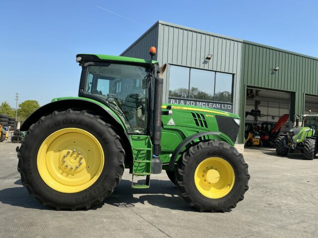 John Deere 6170R Tactor (ST21427)
