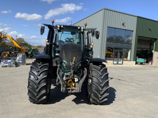 Valtra T214 Direct Tractor (ST22983)