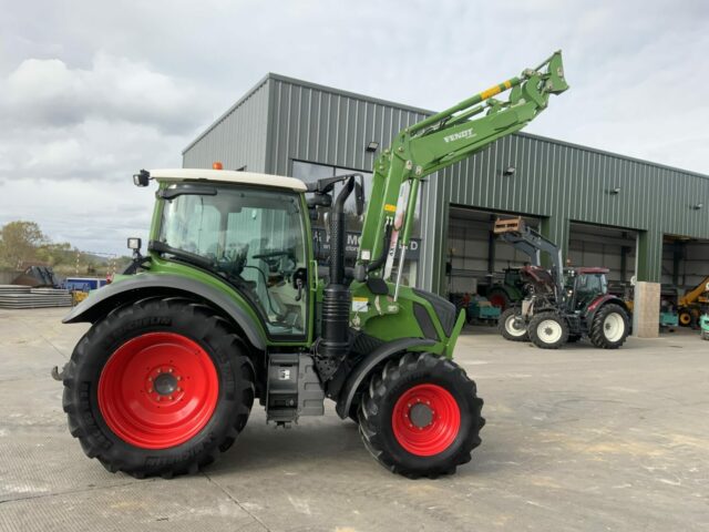 Fendt 312 Profi Tractor (ST22972)