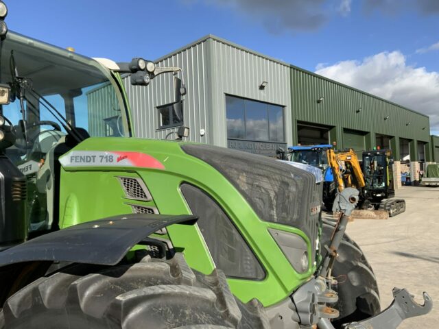 Fendt 718 Power Plus Tractor (ST21479)