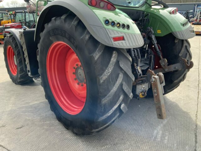 Fendt 724 Profi Plus Tractor (ST22528)