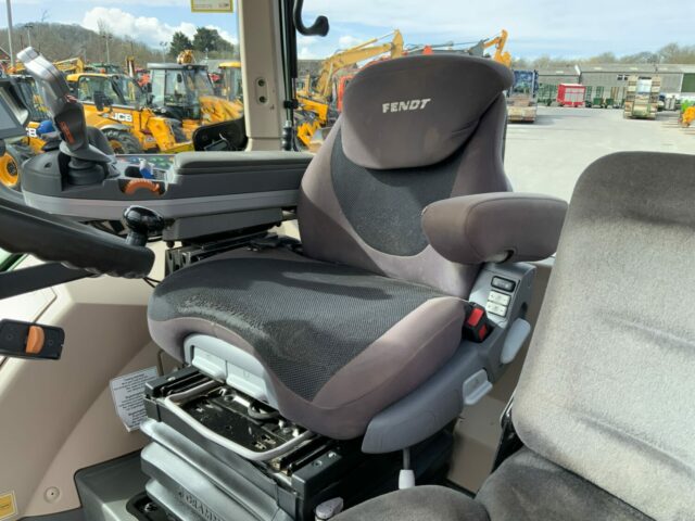 Fendt 724 Profi Plus Tractor (ST22528)