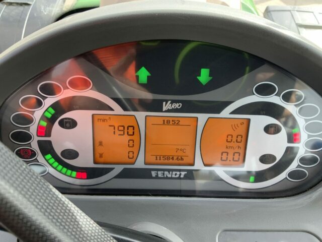 Fendt 724 Profi Plus Tractor (ST22528)