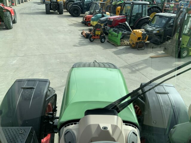 Fendt 724 Profi Plus Tractor (ST22528)