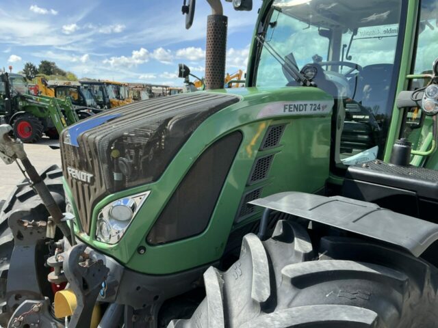 Fendt 724 Profi Plus Tractor (ST23092)