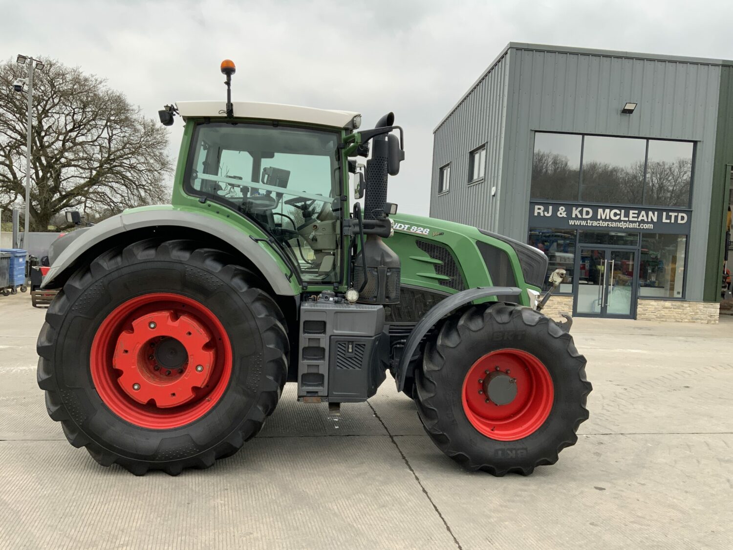 fendt-828-profi-plus-tractor-st21378-copy-img-1723-1500x1125