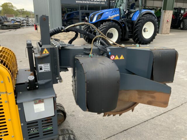 Garbin Fiber 450E Remote Control Wheel Excavator (ST22902)