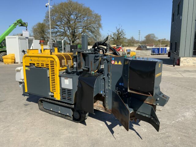 Garbin Fiber Remote Control Wheel Excavator 450E (ST22898)