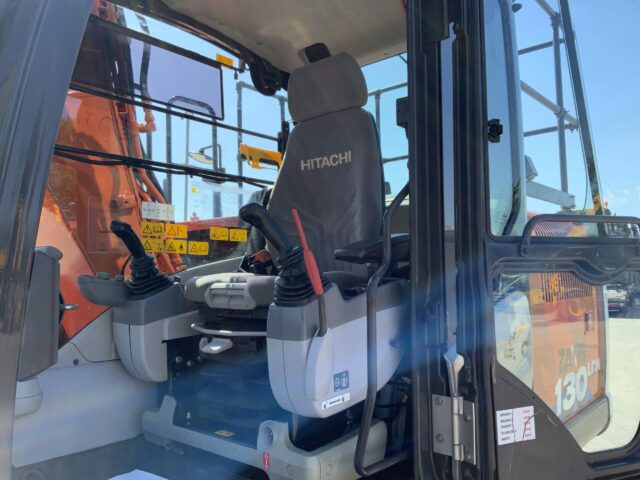 Hitachi Zaxis 130 LCN-6 Digger (ST22962)