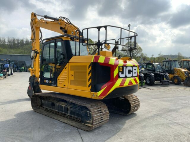JCB 131X LC Digger (ST23103)