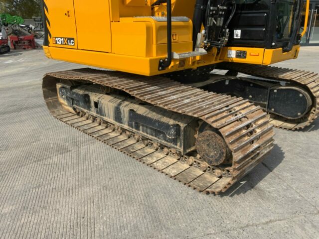 JCB 131X LC Digger (ST23103)