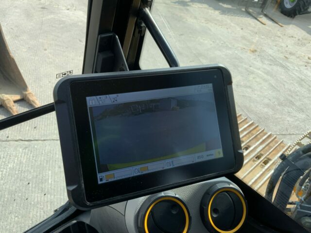 JCB 131X LC Digger (ST23103)