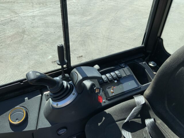 JCB 16C-1 Digger (ST22914)